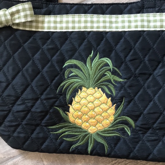 Williamsburg Pineapple Purse/Lunch Bag with Green Gingham Ribbon - Picture 2 of 6